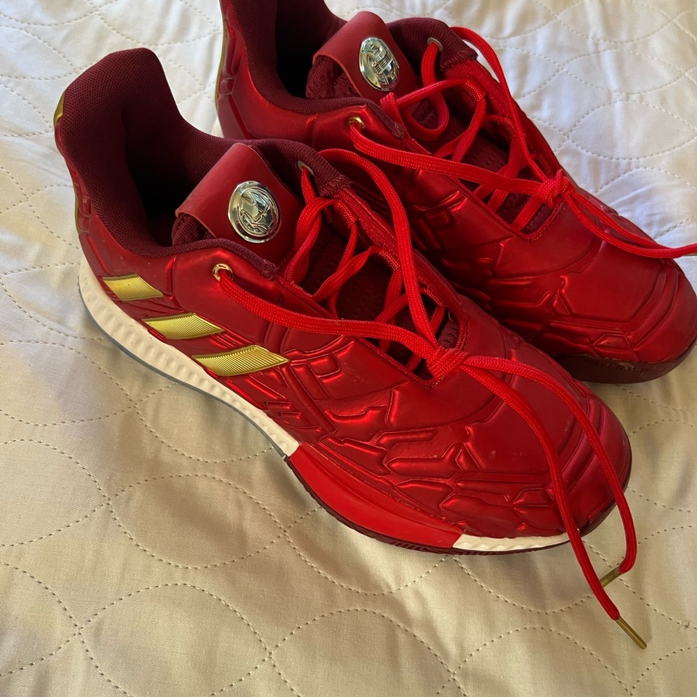 Big kids size 6 iron man shoes